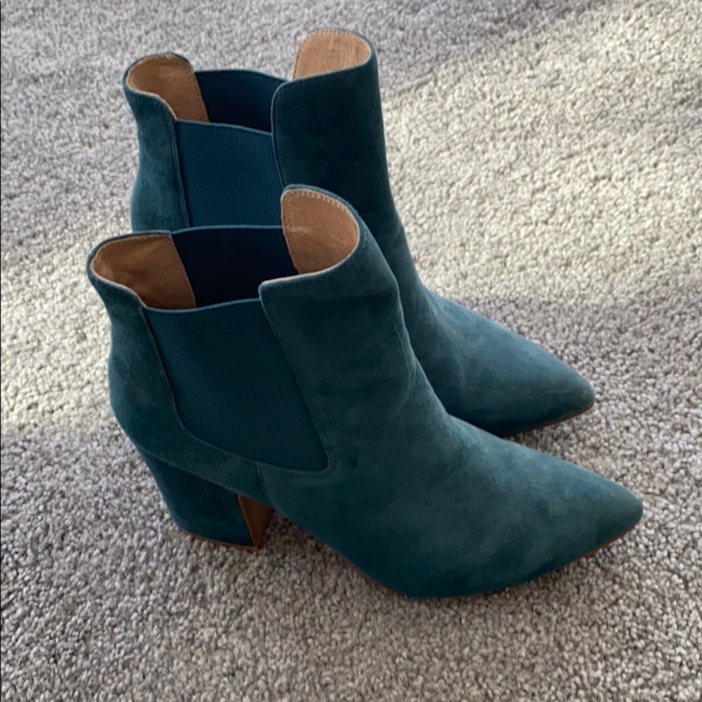 Kristin Cavallari boots!